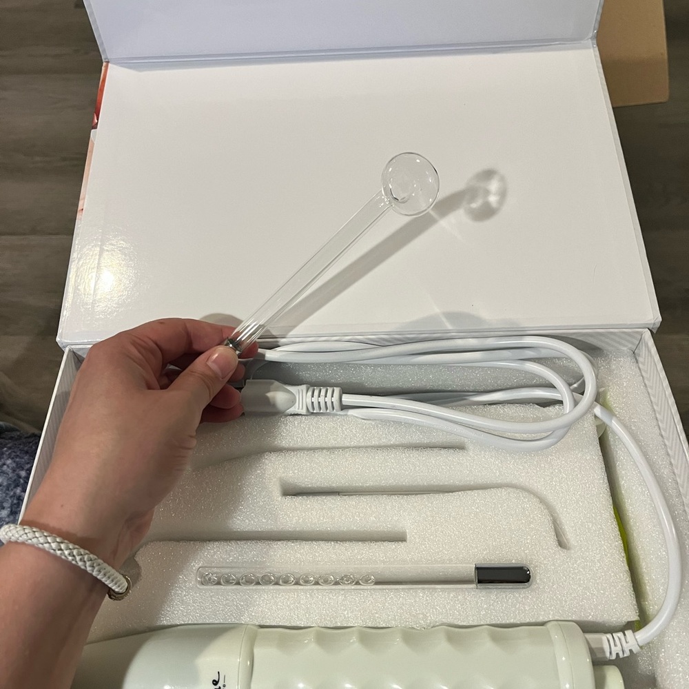 Nu Derma Cell Energy Amplication Skincare Kit - Picture 3 of 7